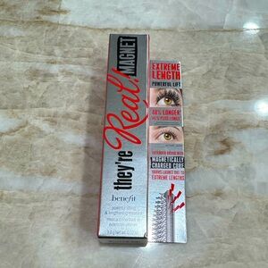 Benefit Cosmetics - They’re Real Magnetic Mascara